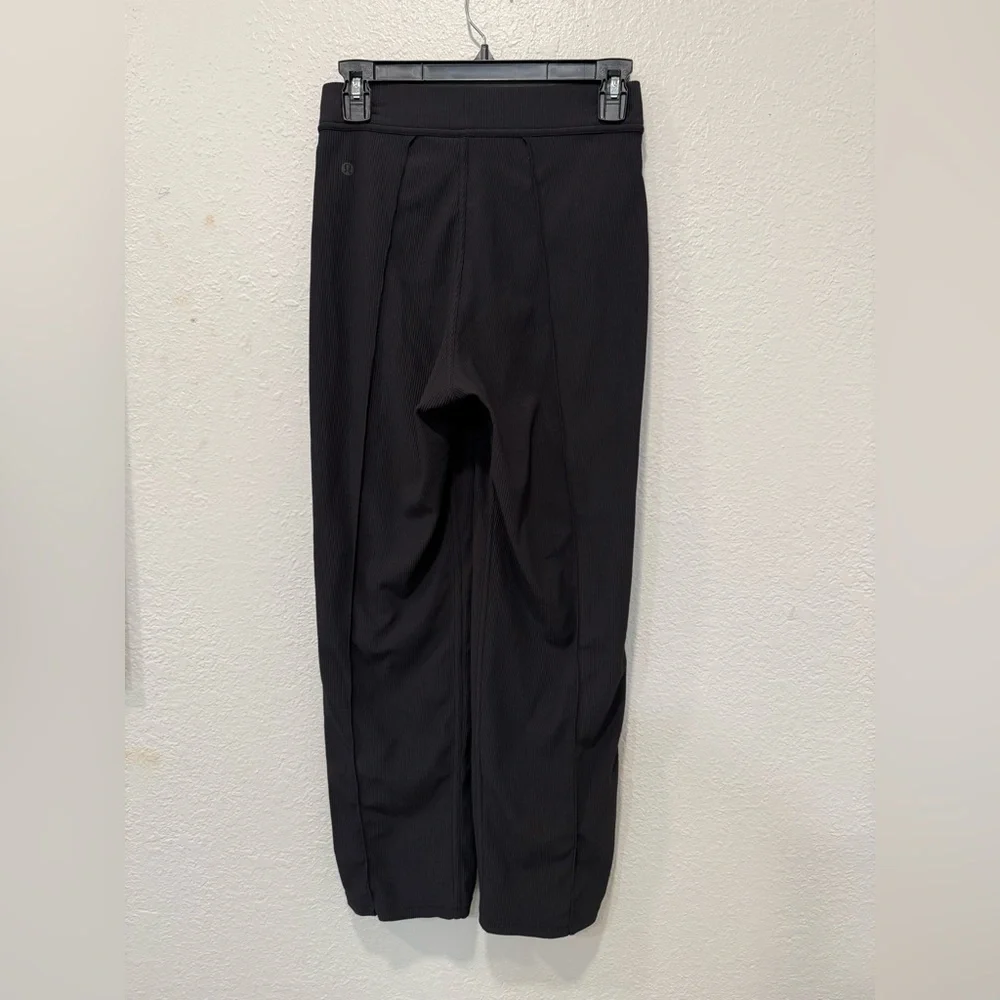 Lululemon Ribbed Wide Leg Pull On Pants Black Size 4 Stretch Athleisure
